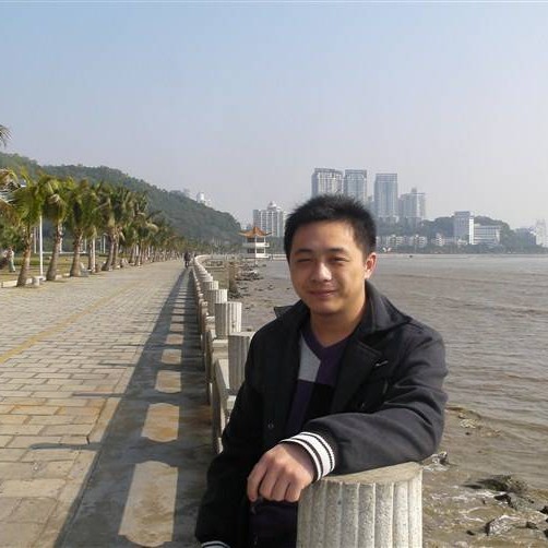 欣慰的青衫的照片