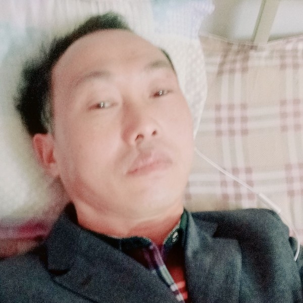 龙海洋的照片