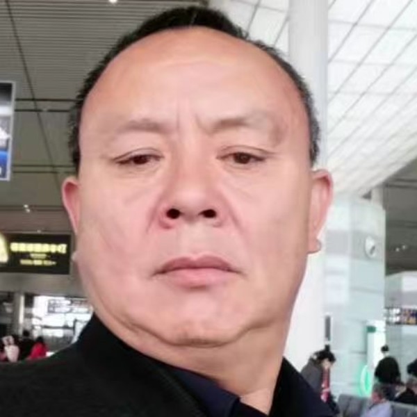 落拓高跟鞋的照片