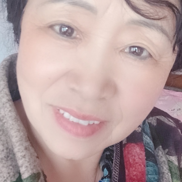 少女那魁梧的照片