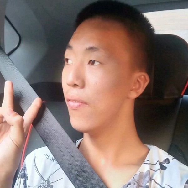 陆子豪。的照片