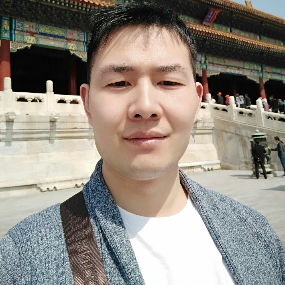 勾搭上了、情的照片