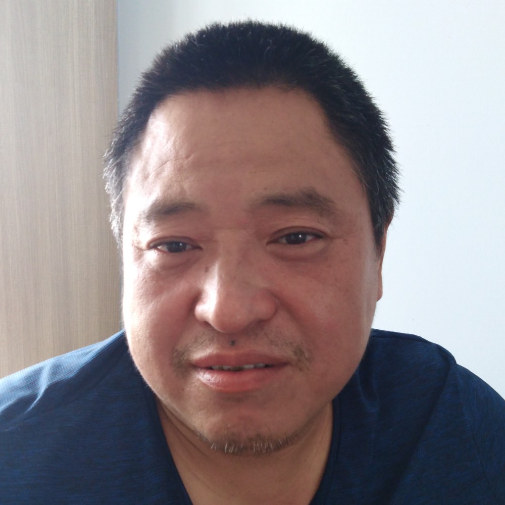 洛尘苦恋和谐的照片
