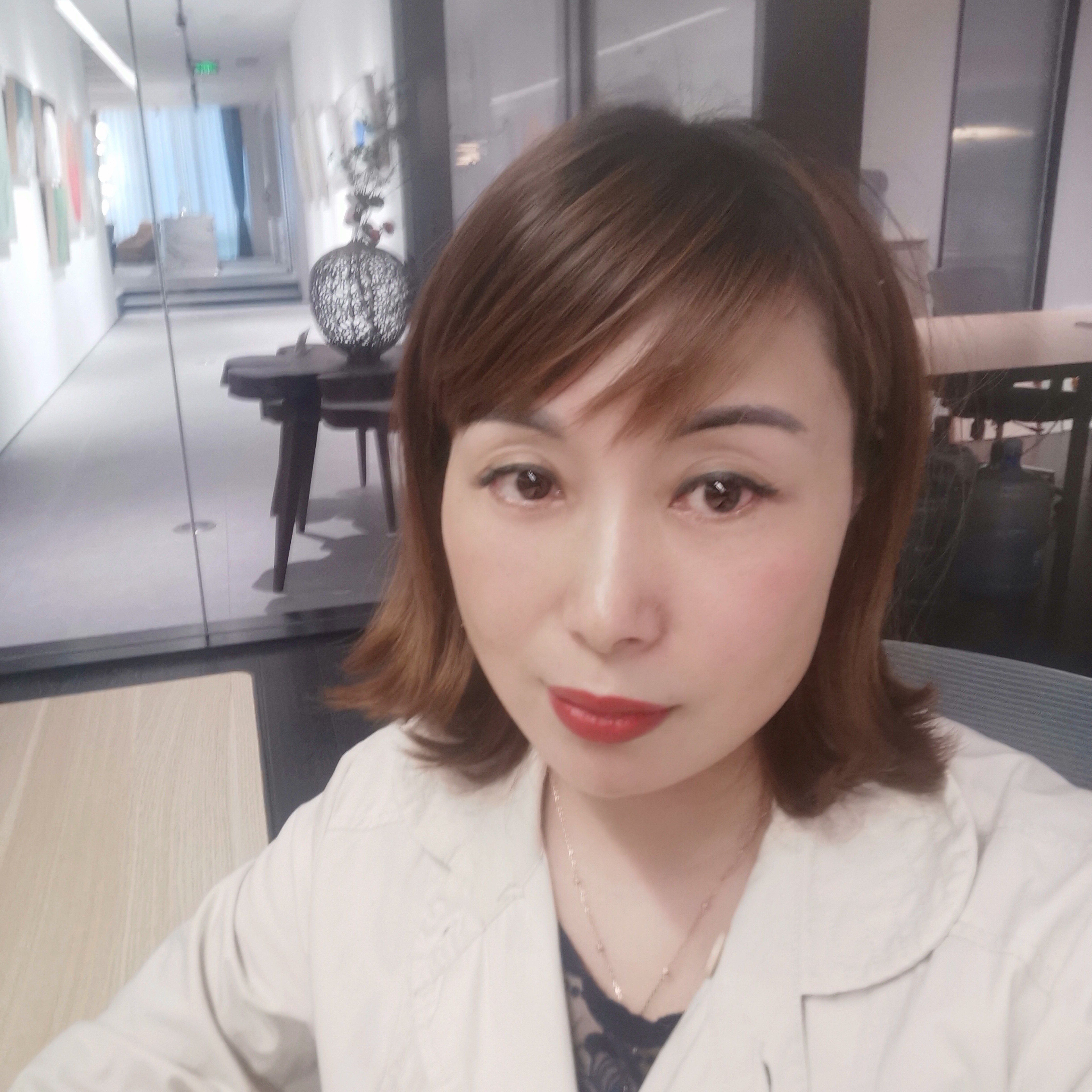 凉笙现实的照片