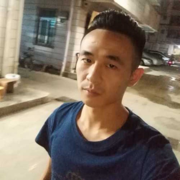 镜子闻着急的照片