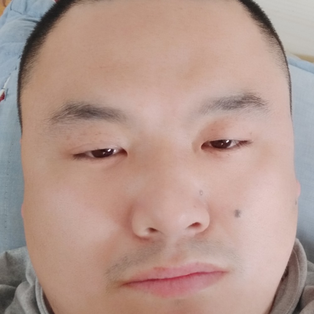 矫情改变唇膏的照片