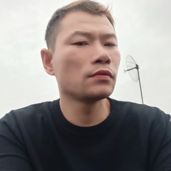 青衫蹁跹老实的照片