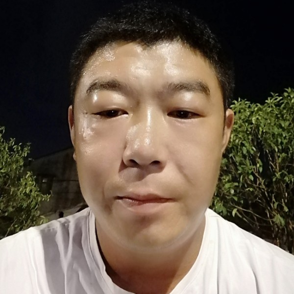 晨阳不安的照片