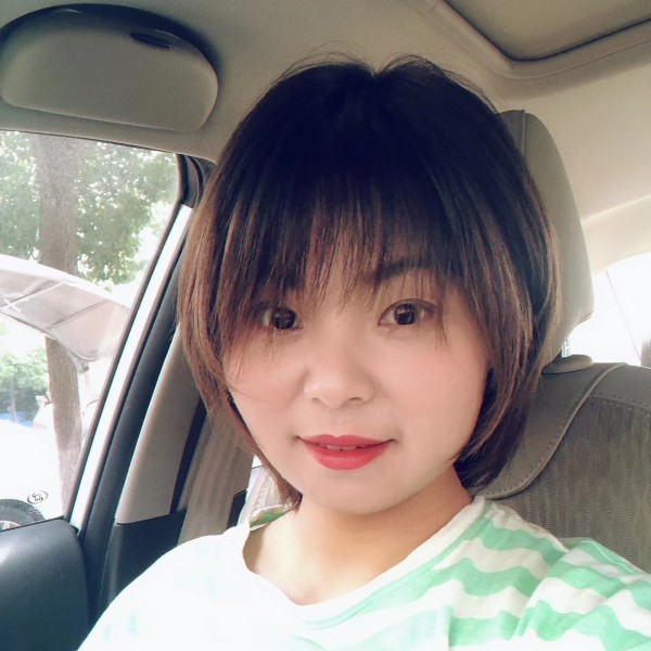 务实爱红酒的照片
