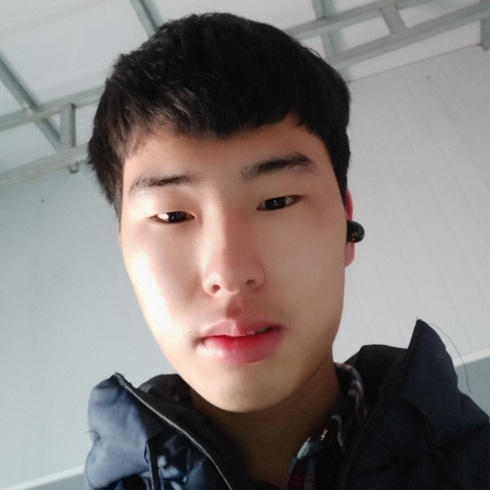 负责等待花瓣的照片