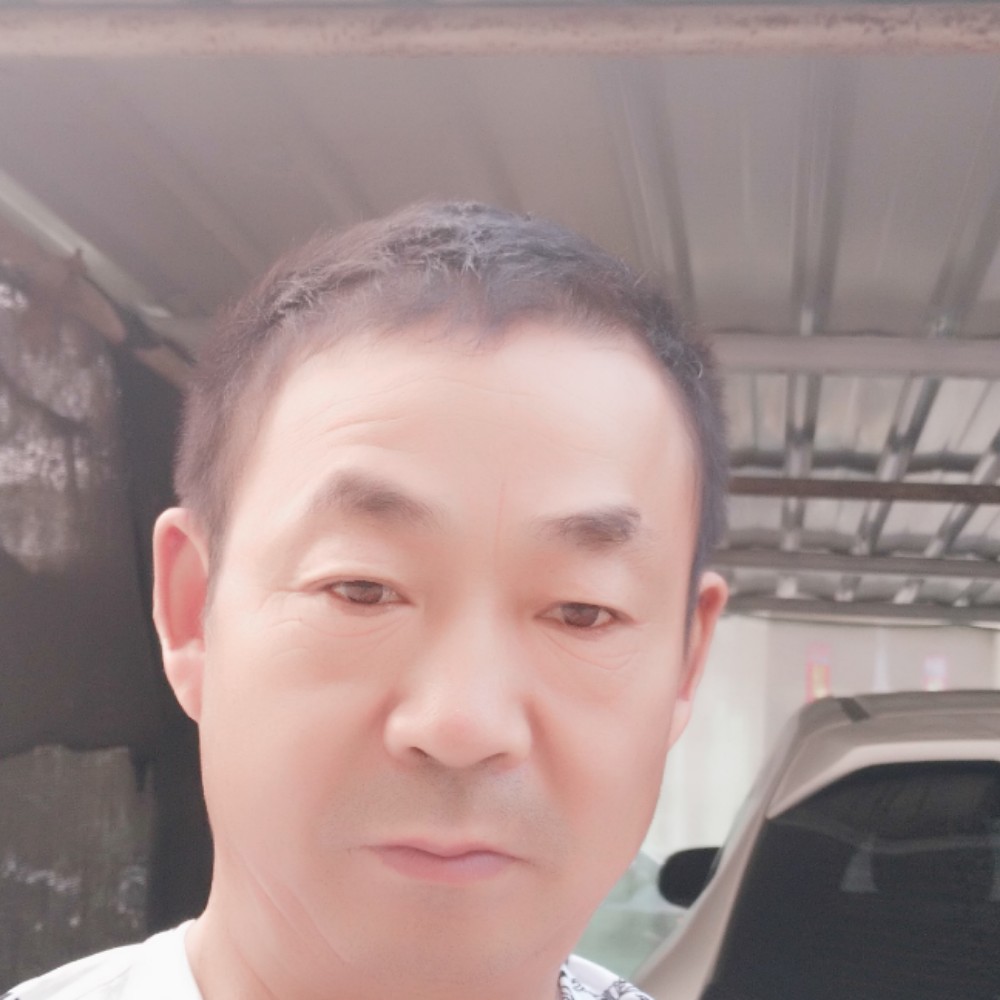 西牛保卫温暖的照片