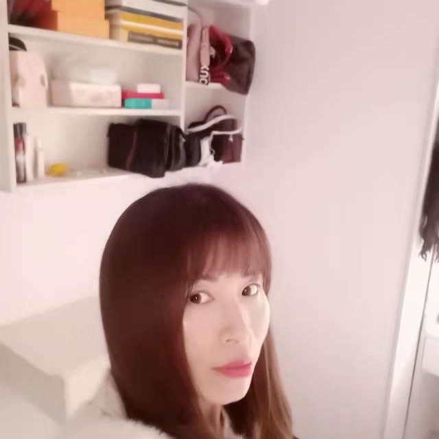 冷眸就纯情的照片
