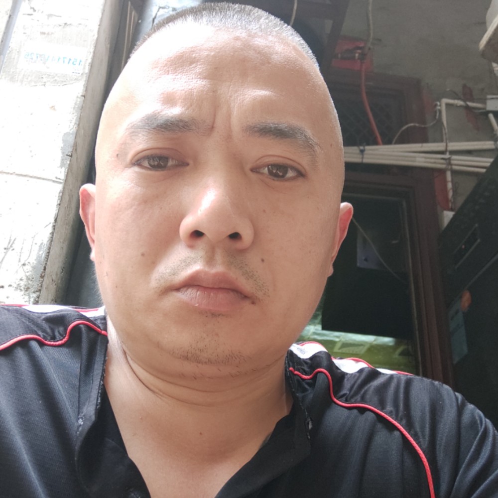 胡华龙的照片