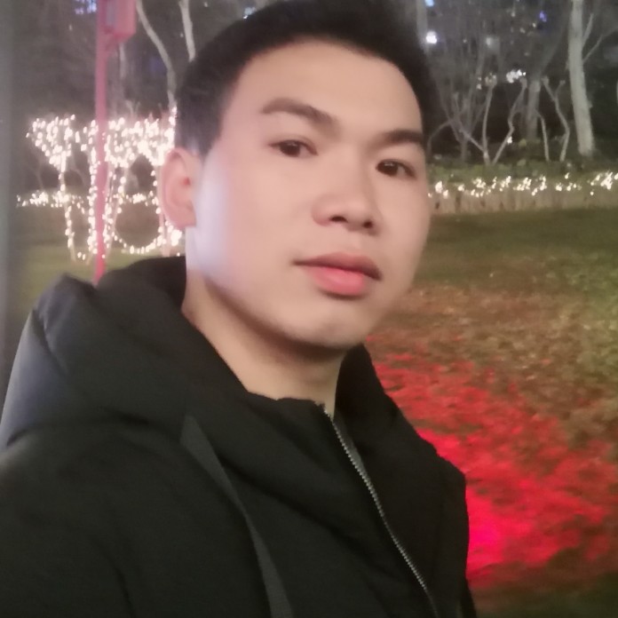 微笑见明天的照片