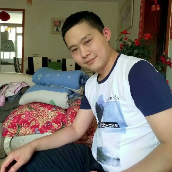 动听蓝天的照片