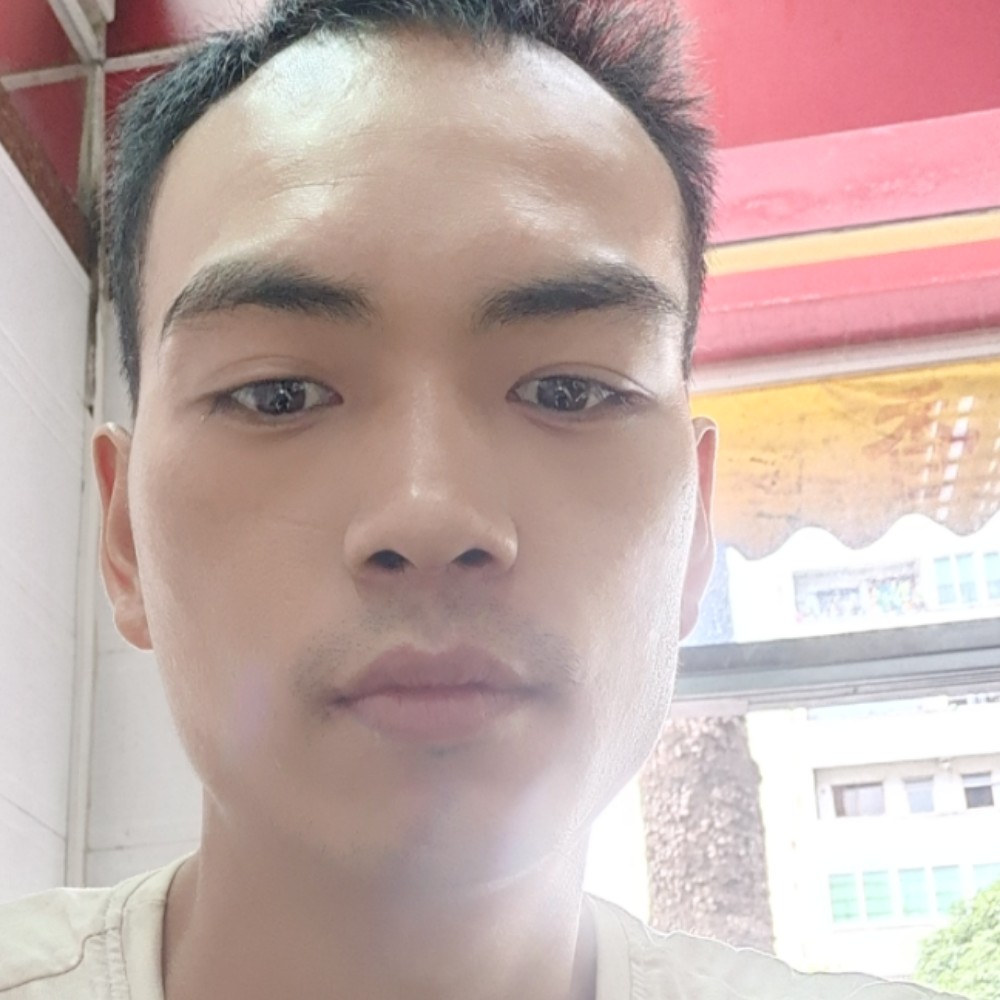 李军的照片