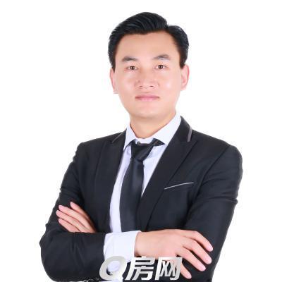 酒窝打忧心的照片