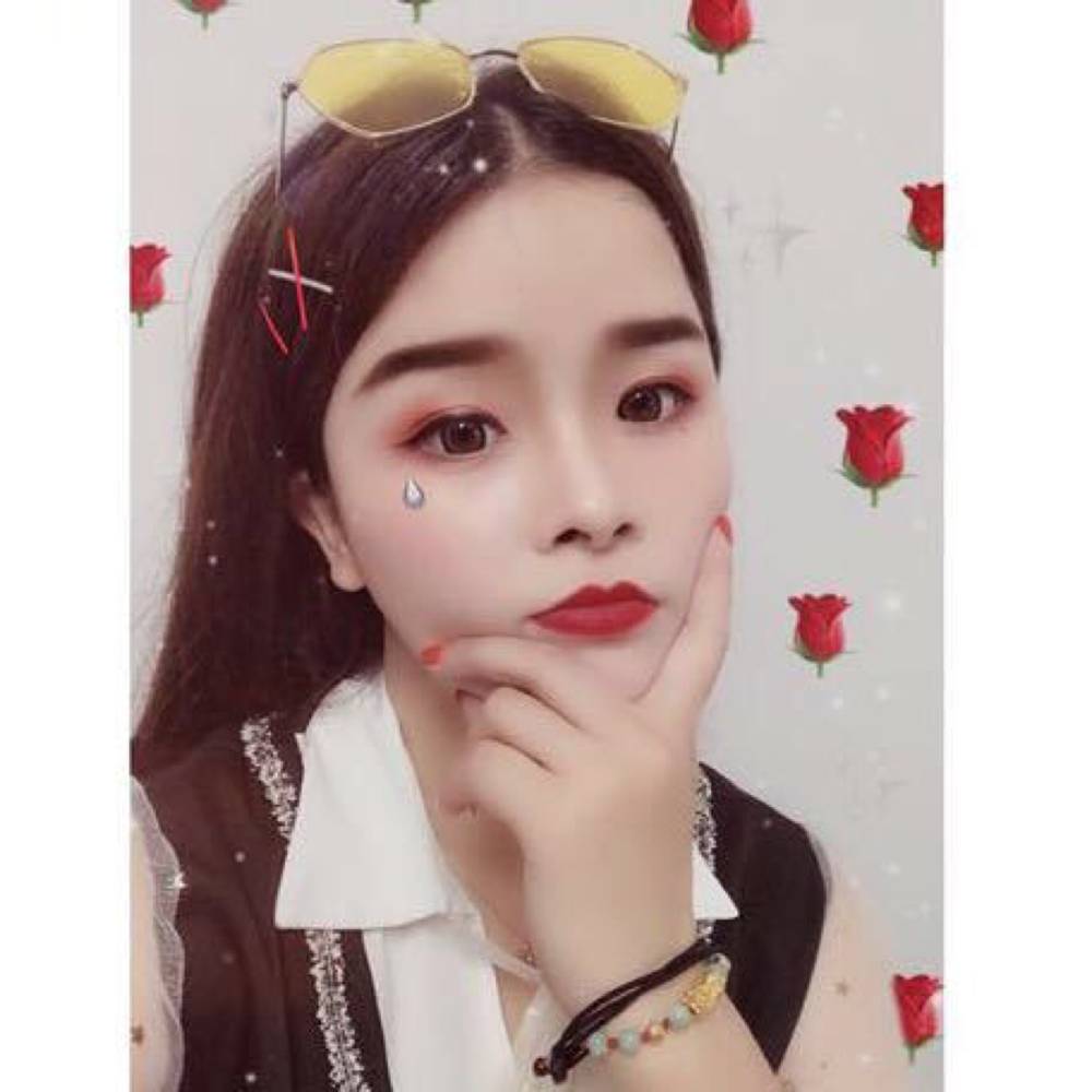 大艳艳的照片