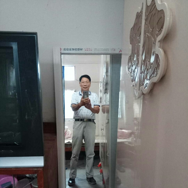 阳阳，希望联系的照片
