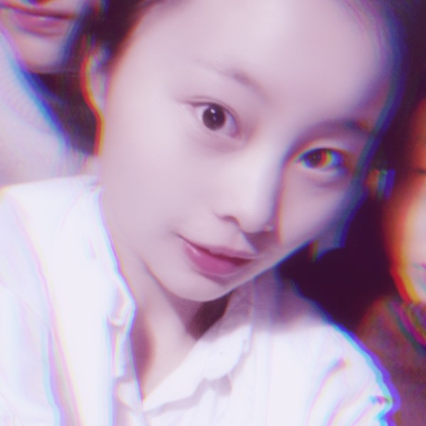 默默浅吻荼蘼的照片