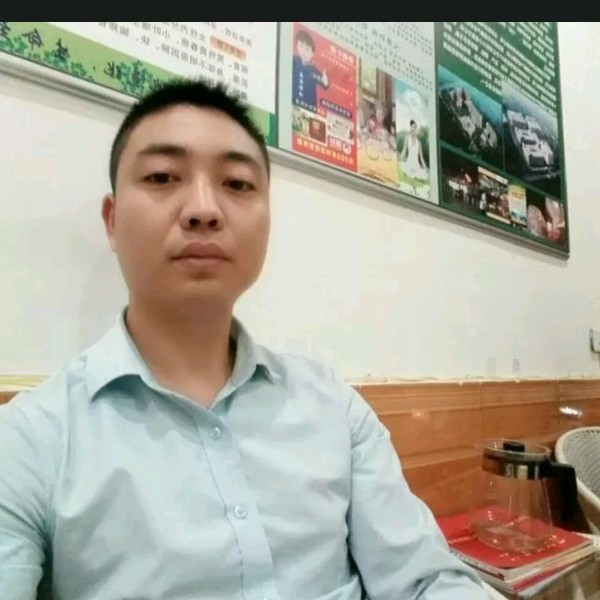 现代服饰的照片