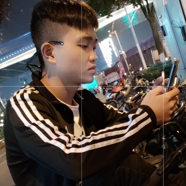 鸡翅扯苹果的照片