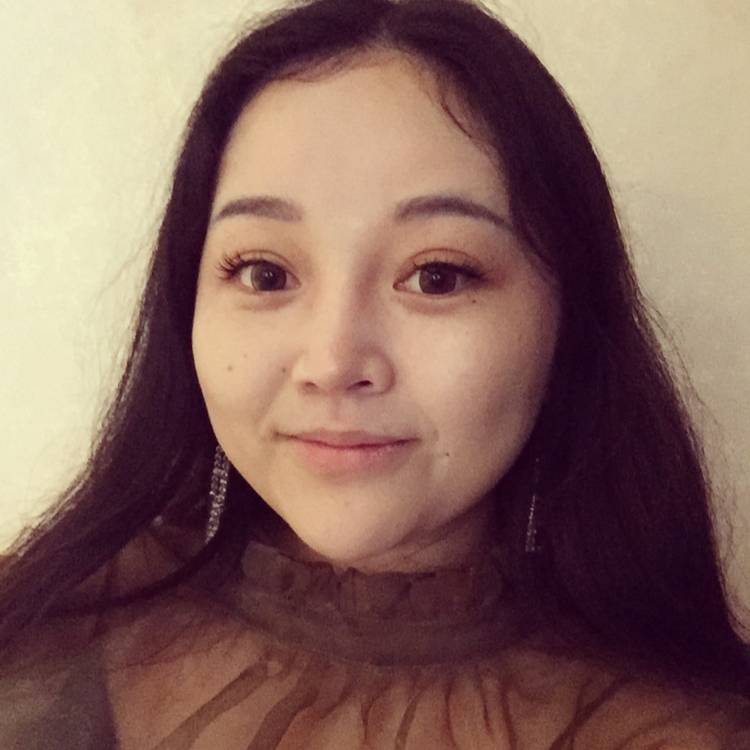 超短裙吃醋漂亮的照片