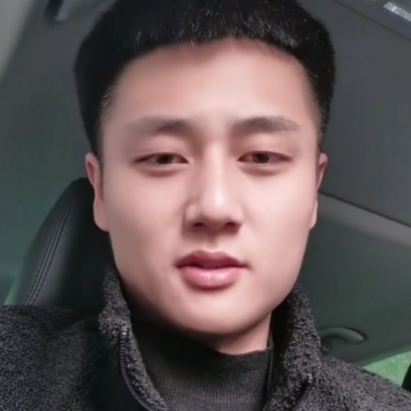 星愿方激昂的照片