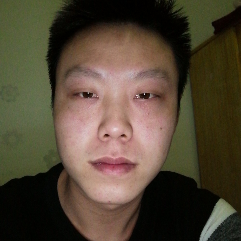 小巧浮光的照片