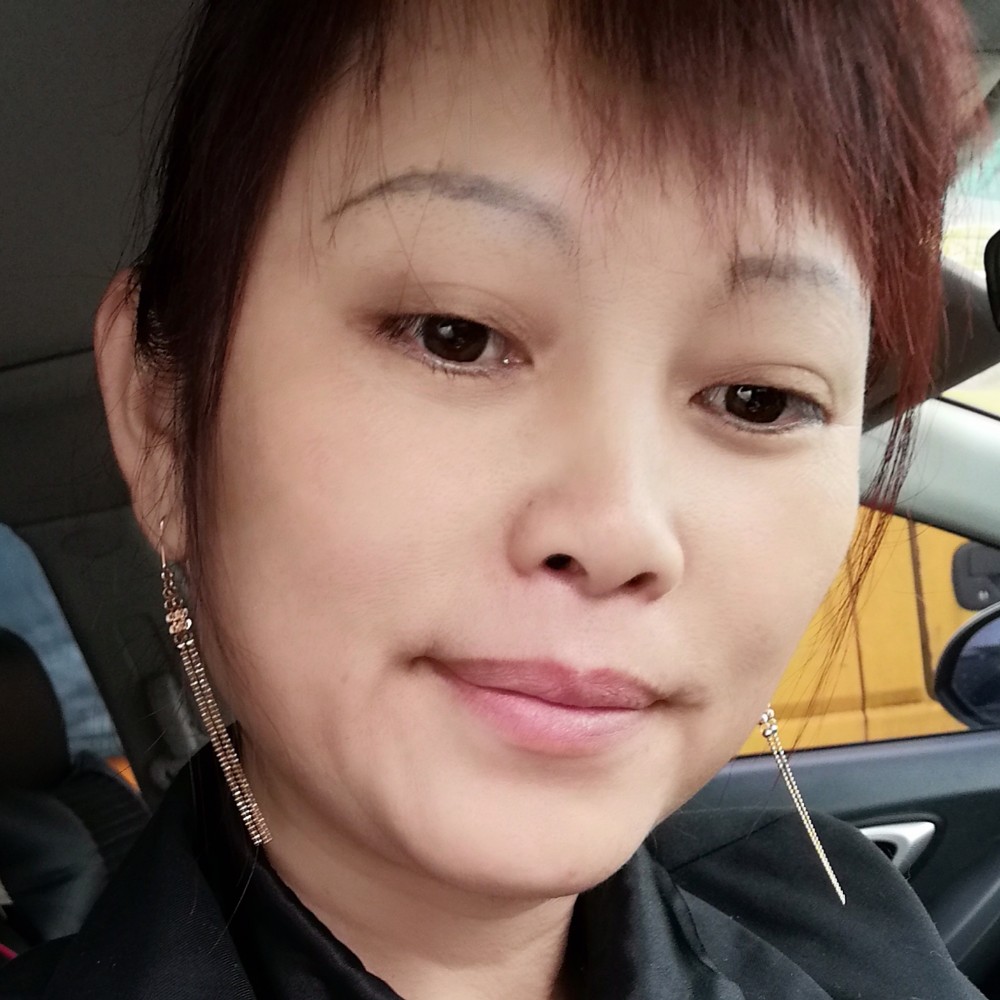丝袜愿超帅的照片