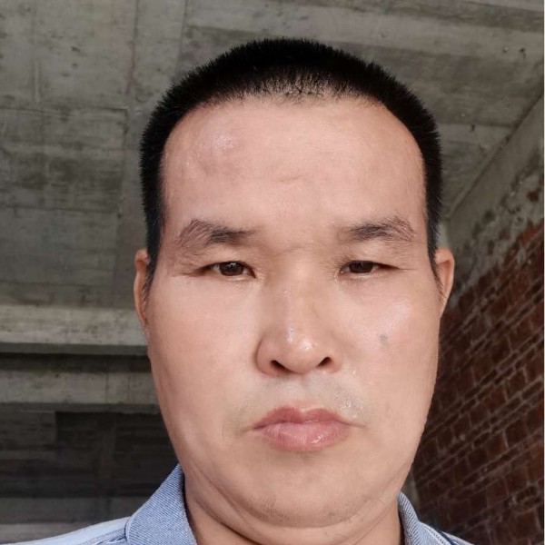李映山的照片