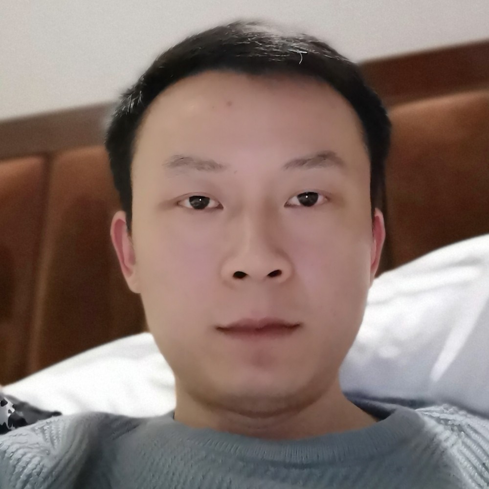 平凡小哥哥的照片