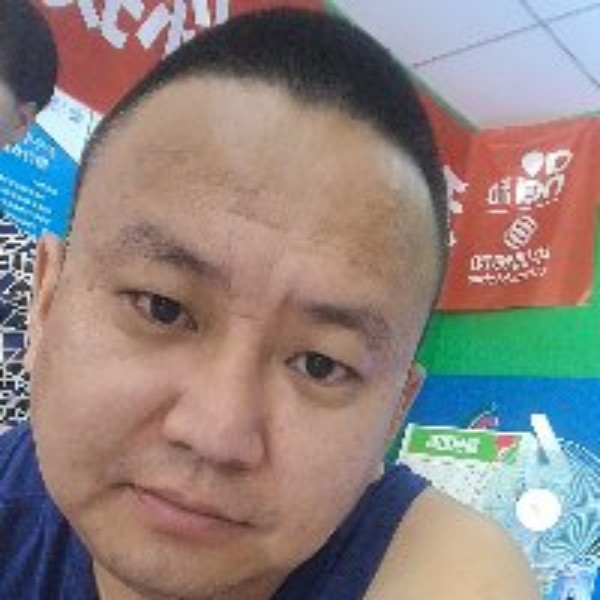 臭牛的照片