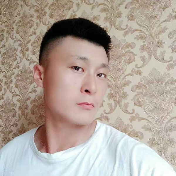 何若智的照片