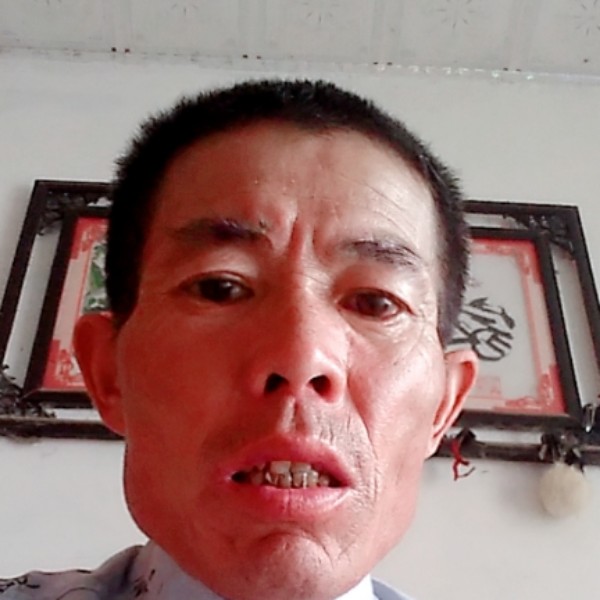 凉城包容的照片