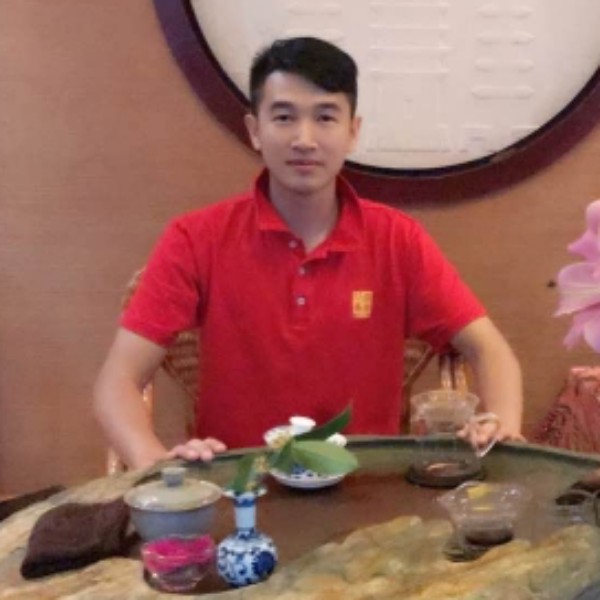 务实绝影的照片