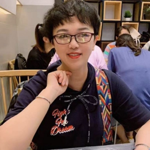 董满英的照片