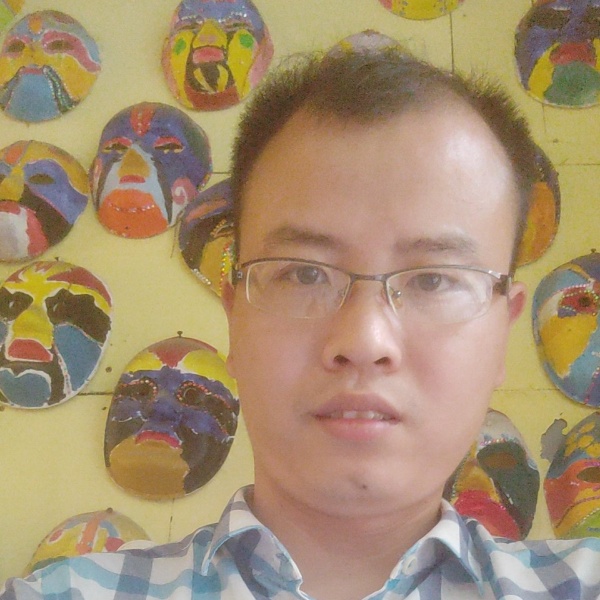欣慰浅吻情话的照片