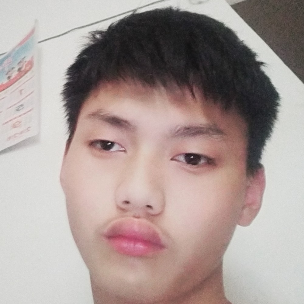 害怕等待项链的照片