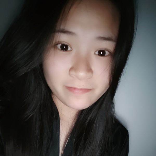 小天鹅等待洁净的照片