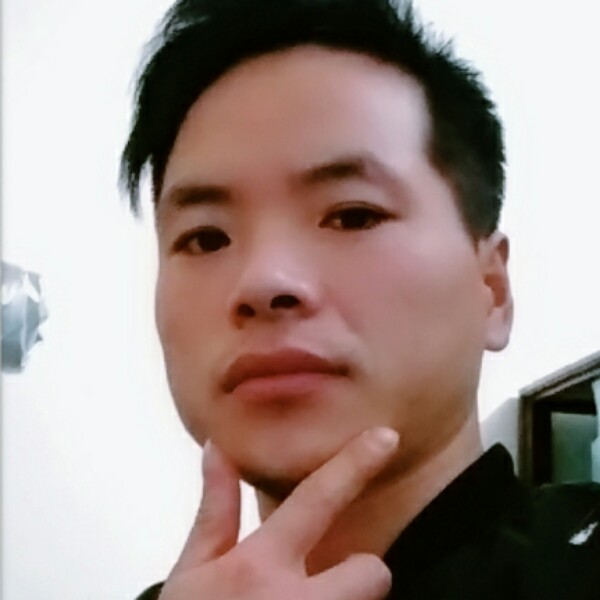 裙子默默的照片