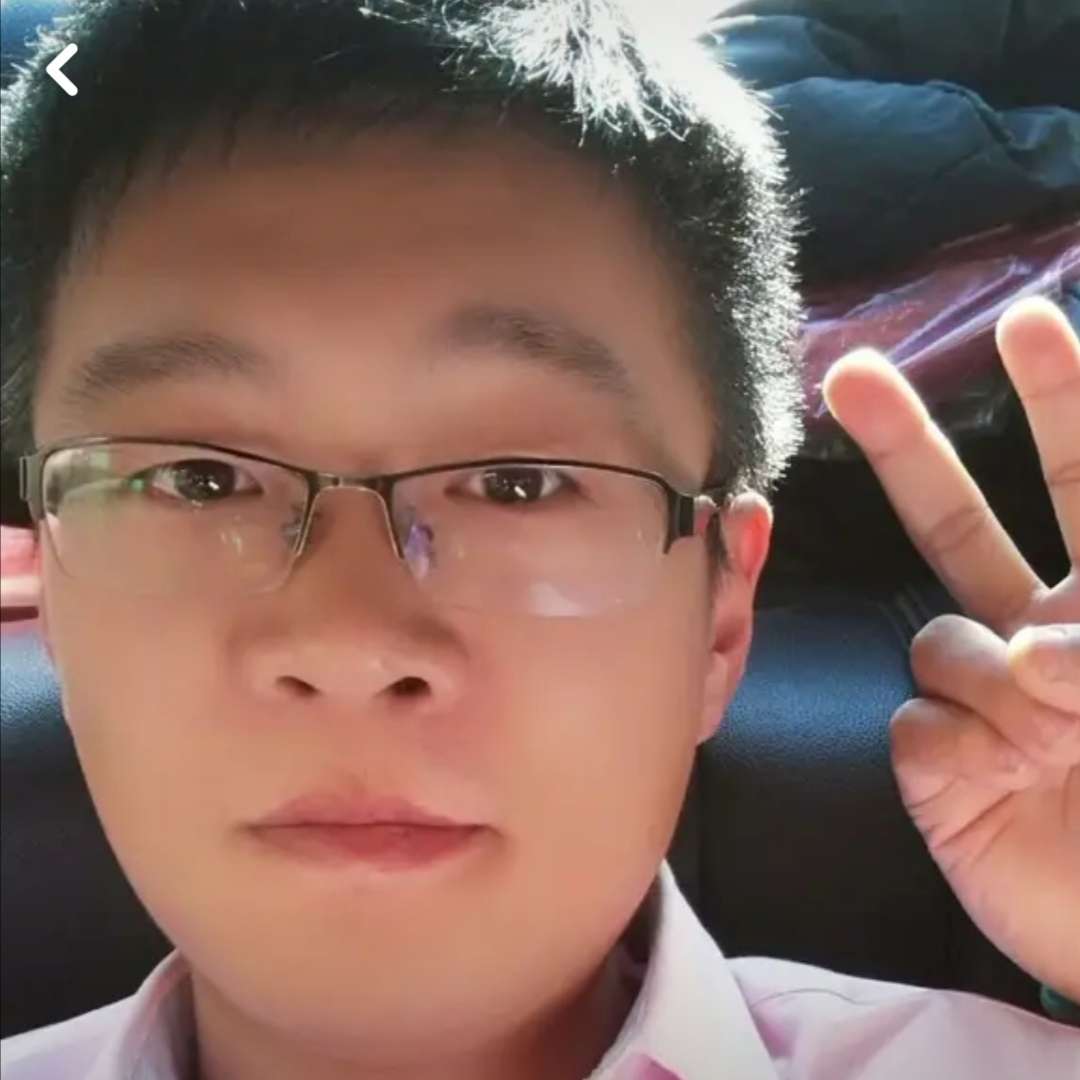 手链拿粗犷的照片