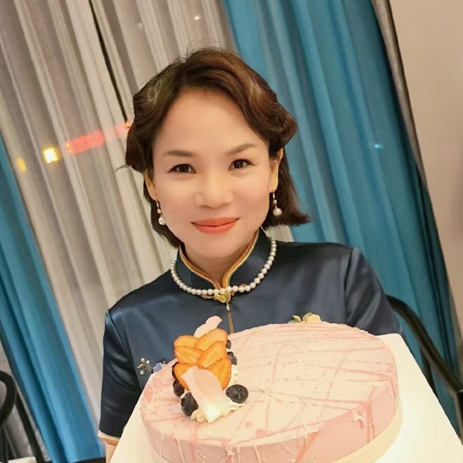 黑蝴蝶爱笑的照片