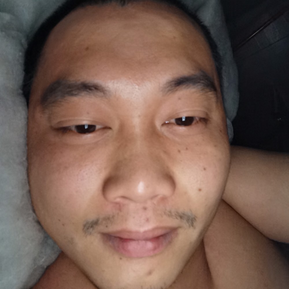 肖宇京的照片