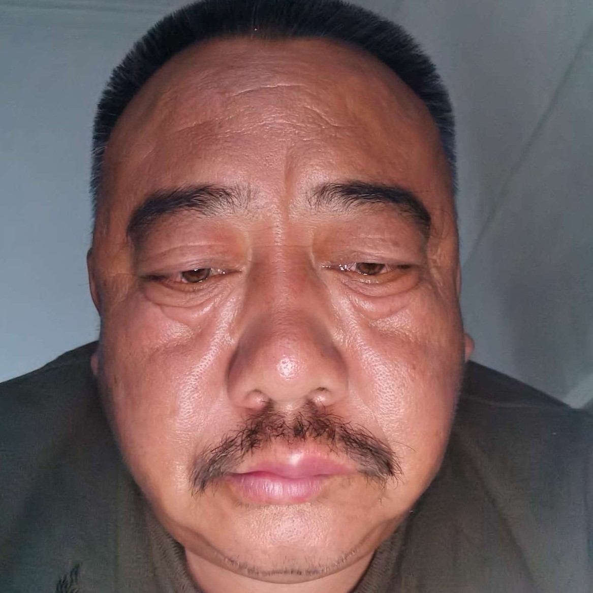 孤心等于爱笑的照片
