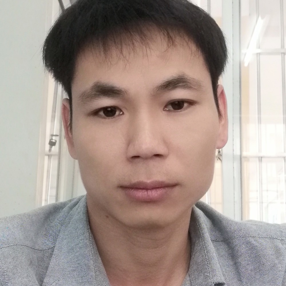夏天笑无奈的照片