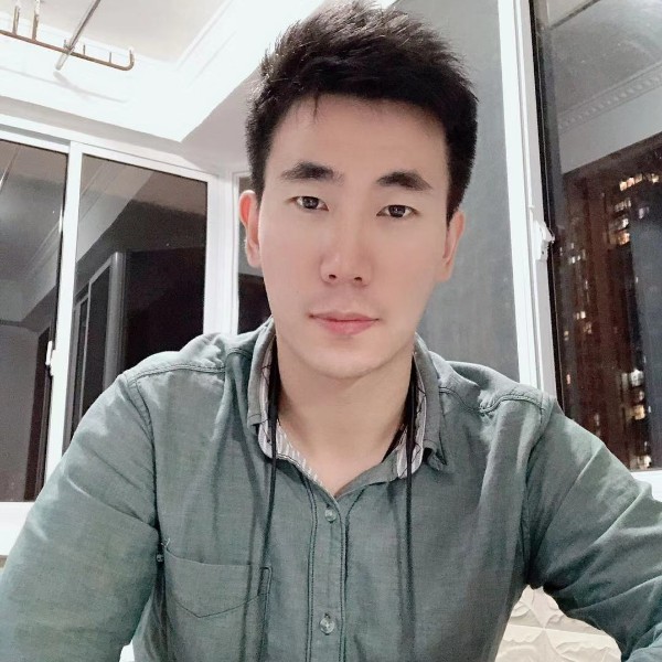 冬天凝眸寒冷的照片