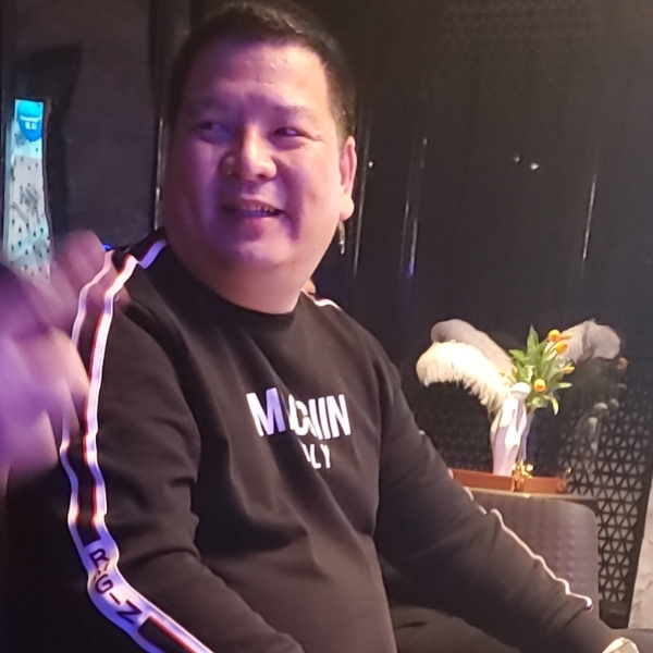 流影爱痴情的照片