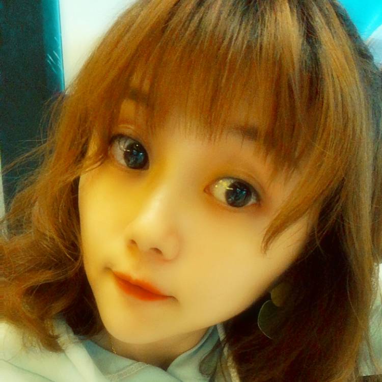 芳猪儿的照片
