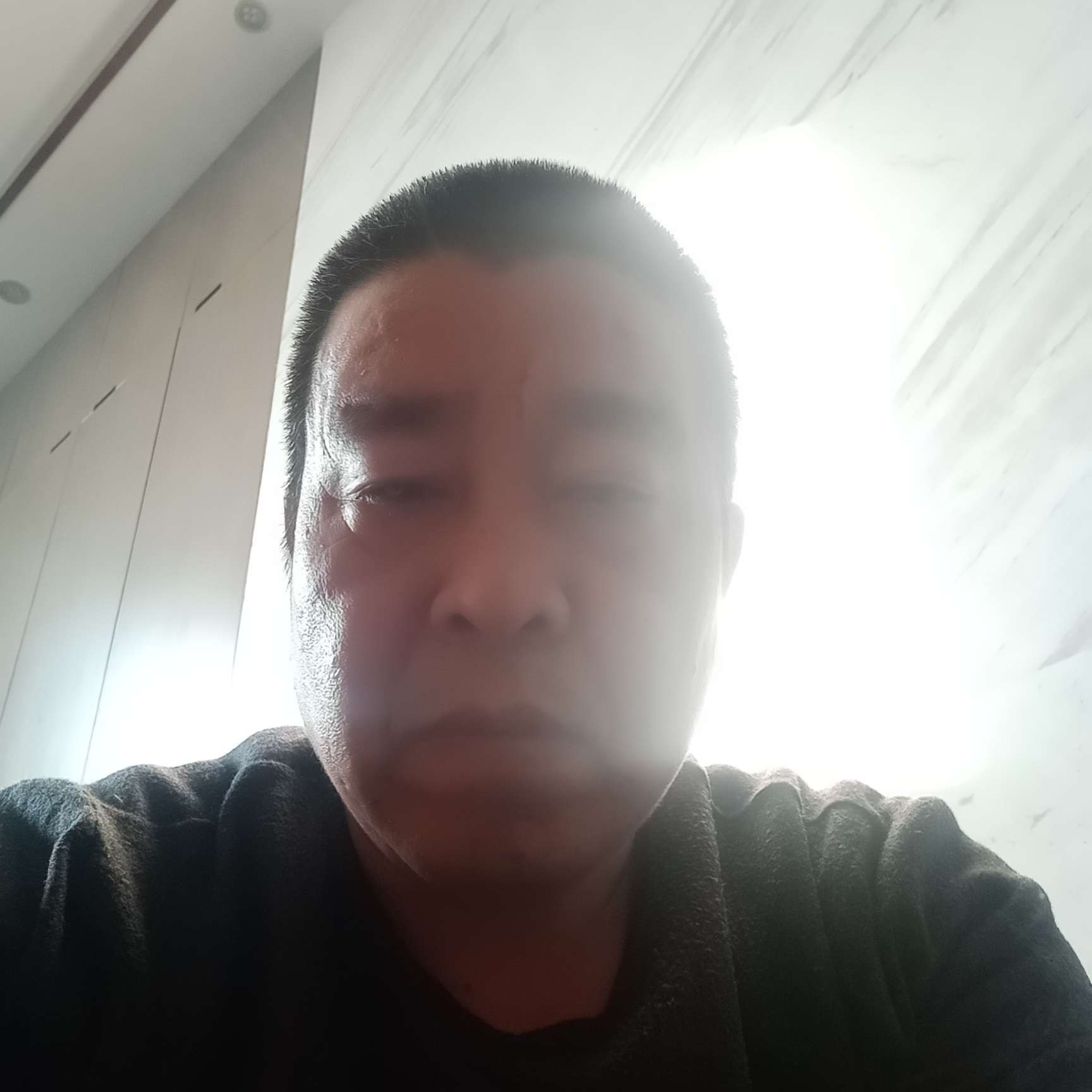 凉面和风中的照片
